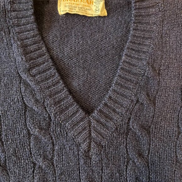 Braemar Men's Vintage Scottish  Wool Cable Front Vest, Navy, M - Picture 4 of 7